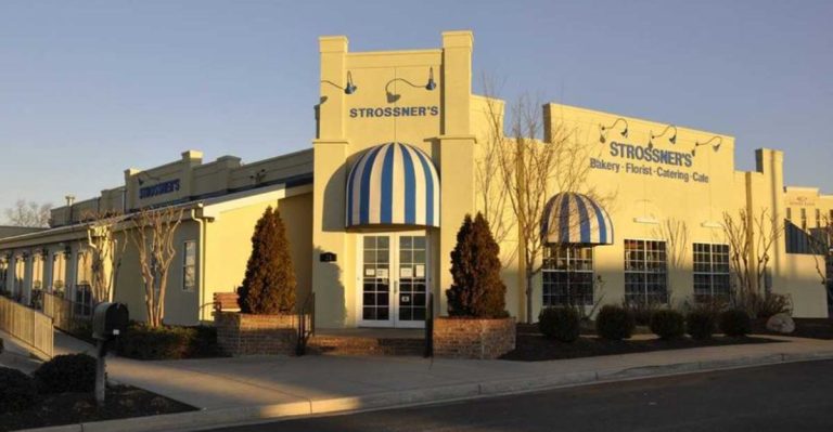 You Might Find The Best Peach Pie Ever At This South Carolina Café