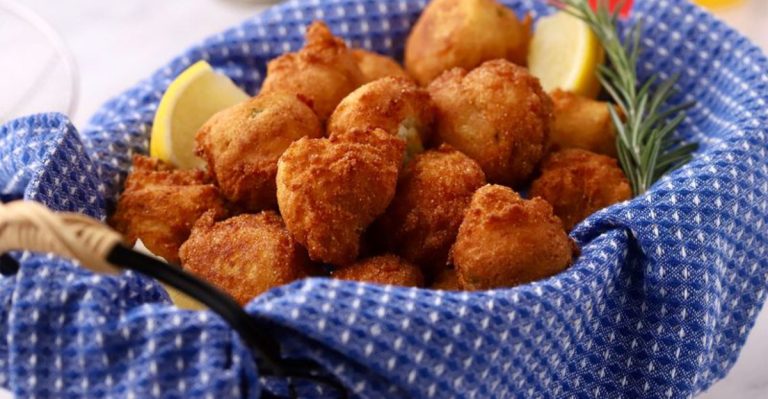 You’d Never Guess North Carolina’s Crispiest Hushpuppies Come From This Roadside Diner