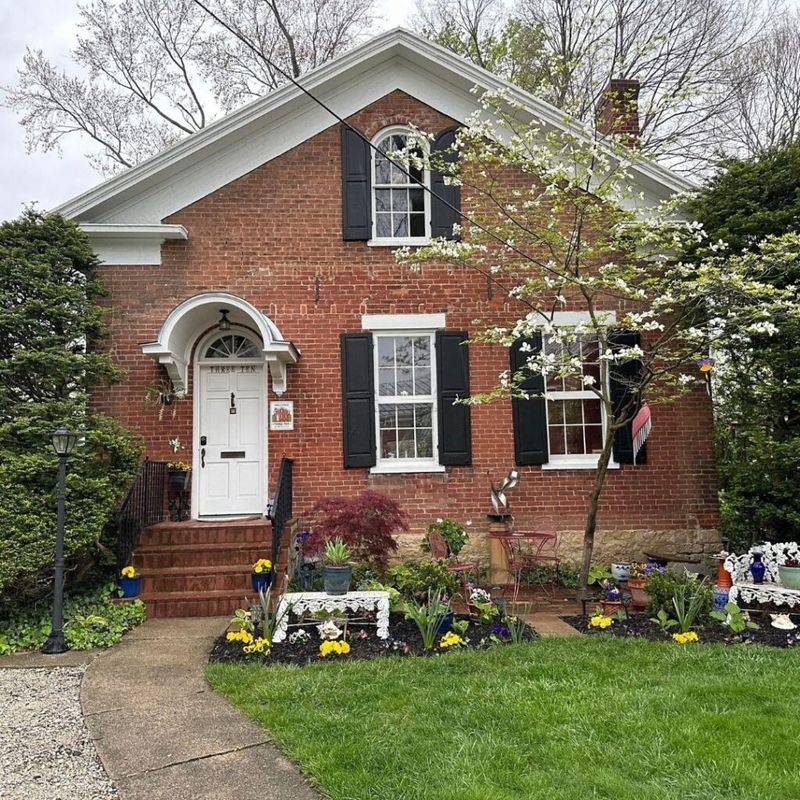 Affordable Accommodations and Smart Planning