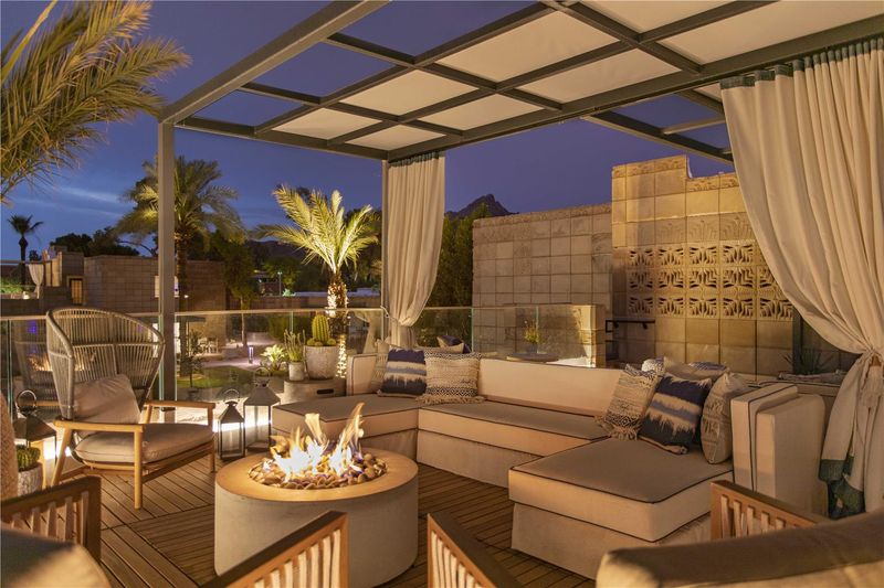 Your Calm Retreat Between Pool Days and Dinner Plans Your Calm Retreat Between Pool Days and Dinner Plans