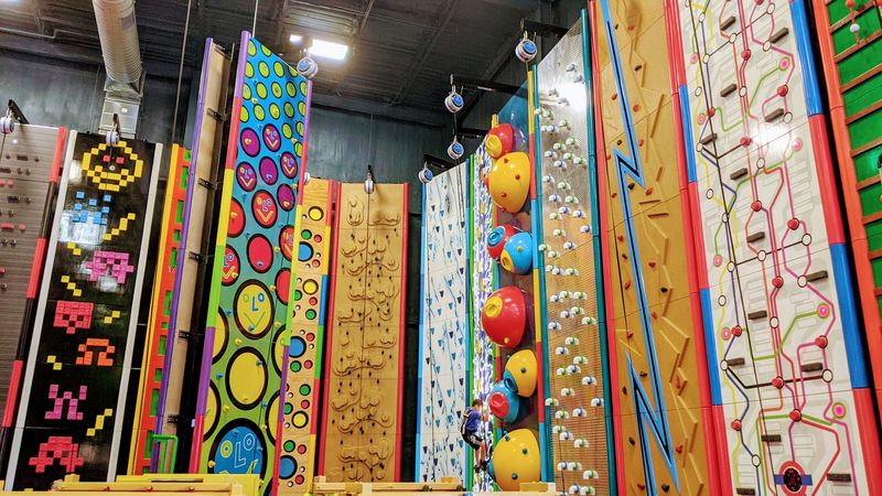 Your Inner Spider Will Love These Bright 30-Foot Walls Your Inner Spider Will Love These Bright 30-Foot Walls