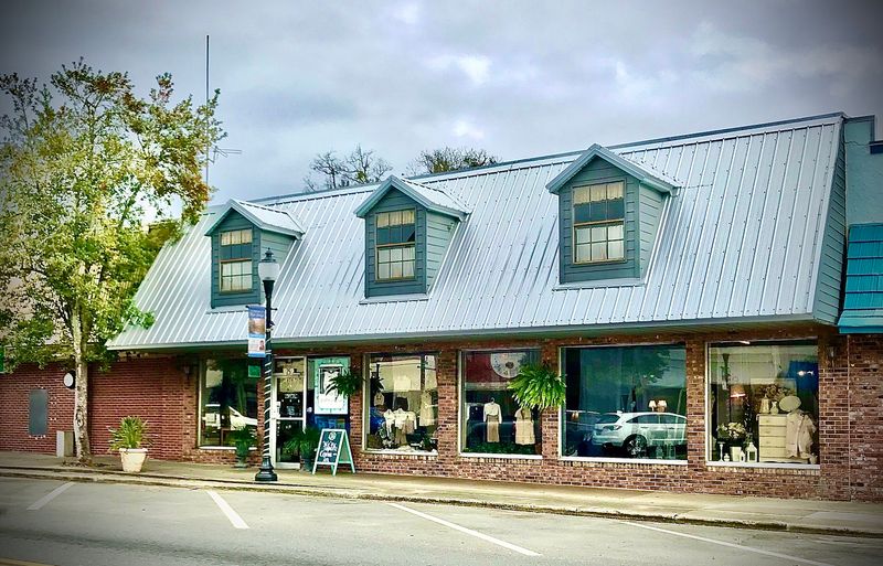 Your Morning Should Start With A Cinnamon Roll On Highway 27 Your Morning Should Start With A Cinnamon Roll On Highway 27