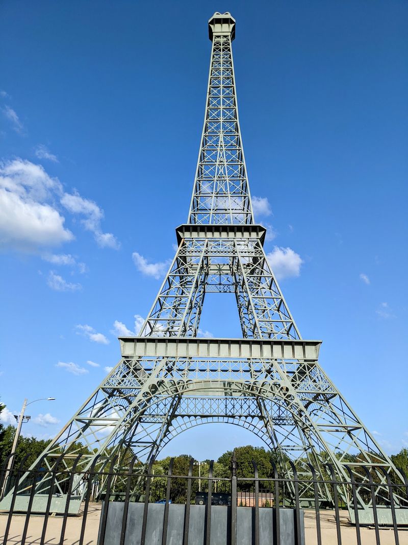 Your Morning Walk Comes With A 70-Foot French Landmark Your Morning Walk Comes With A 70-Foot French Landmark