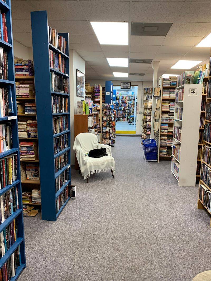 Your Old Books Can Help You Save On Used Finds