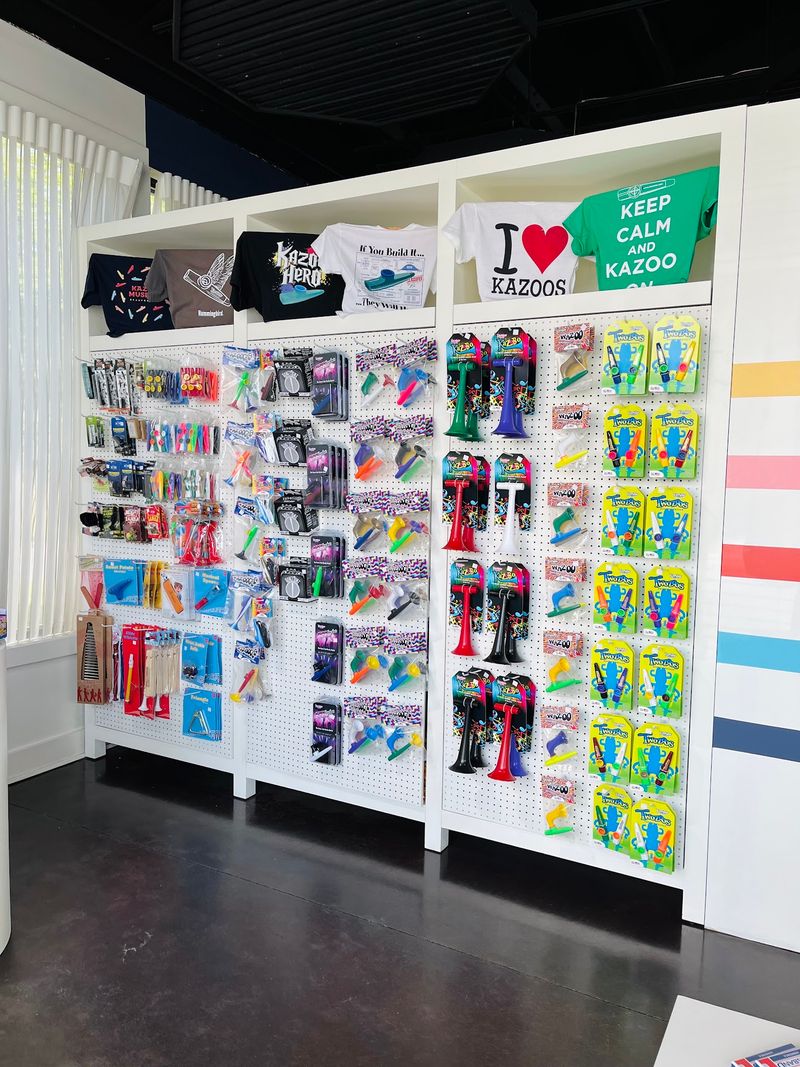 Your Shopping Bag Is About To Get A Lot Noisier