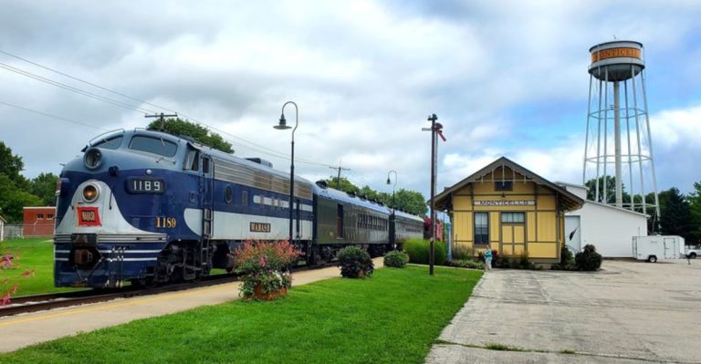 You’ve Probably Never Heard Of This Enchanting Illinois Train Ride