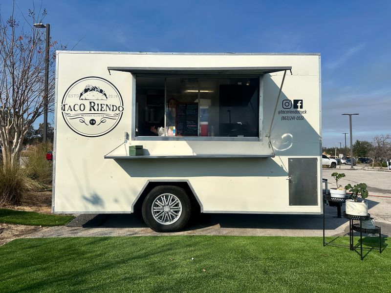 Taco Riendo Food Collective - Lake Wales