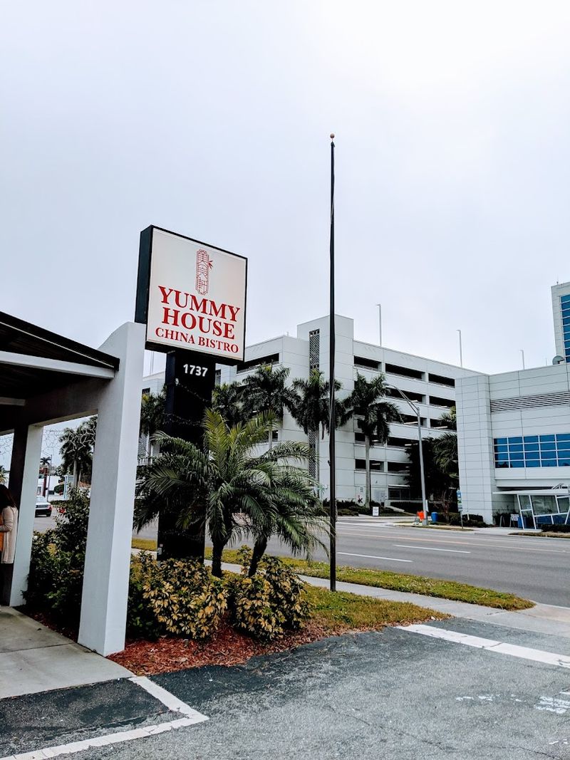 Yummy House - Sarasota