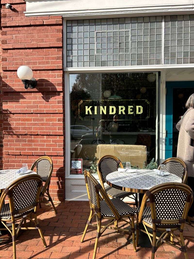 Kindred, Davidson