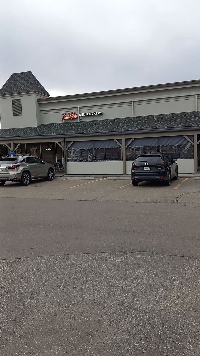 Zaidy's Deli & Bakery