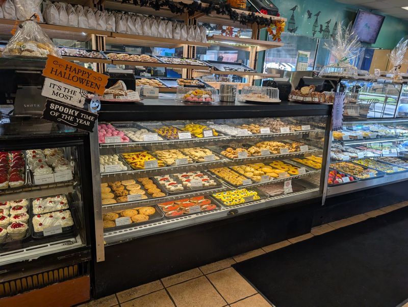 Alessi Bakery - Tampa's Century-Old Sweet Spot