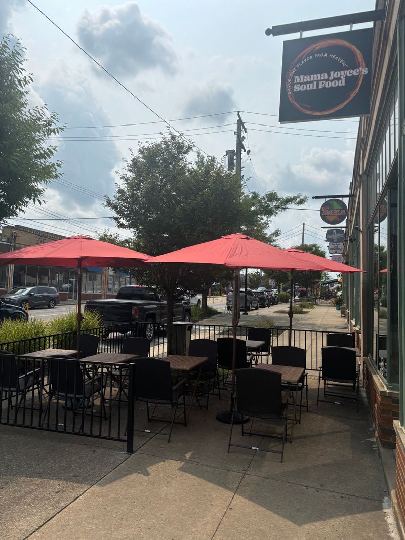 Mama Joyce's Soul Food – Cleveland Heights
