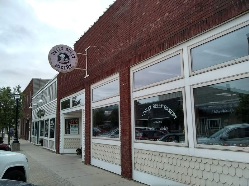 Delly Belly Bakery, Coopersville