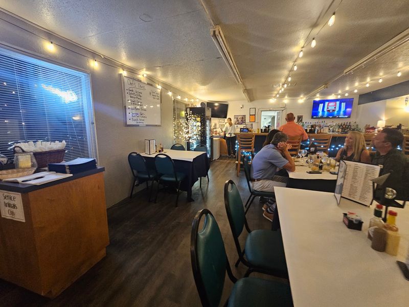 Zeke & Lizzy's Seafood and Prime Steakhouse