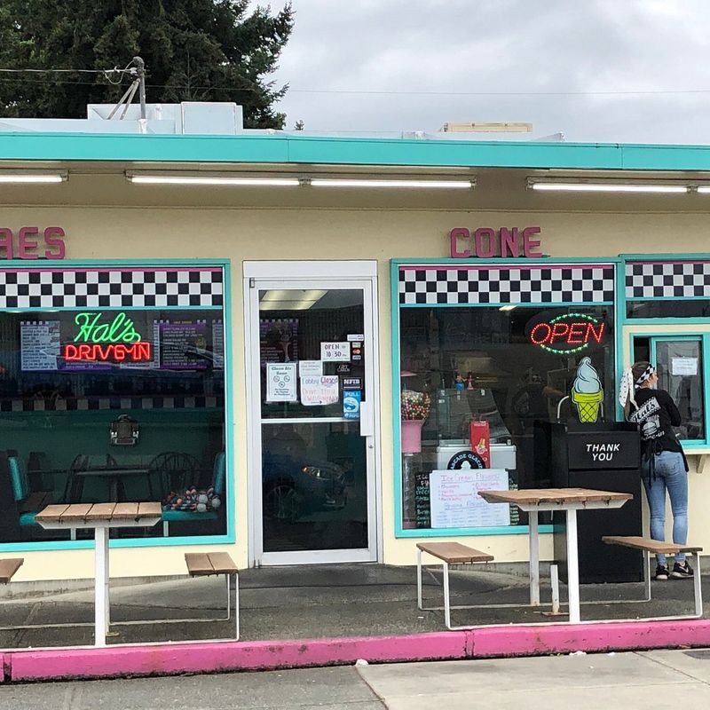 Hal's Drive In (Sedro-Woolley)