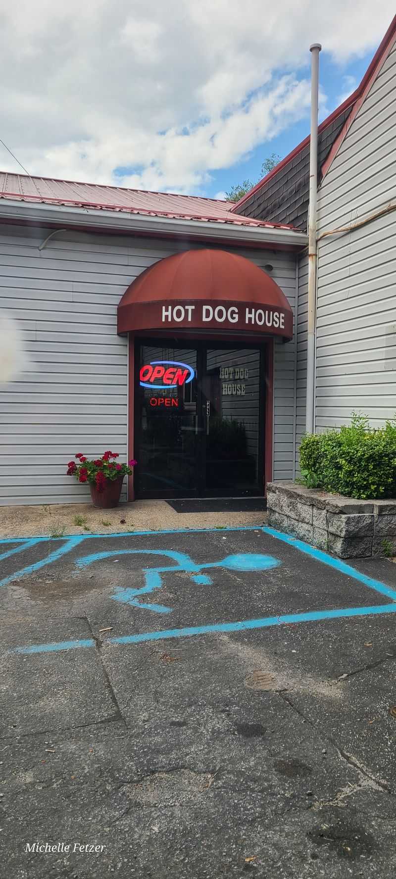Hot Dog House, Bellefonte