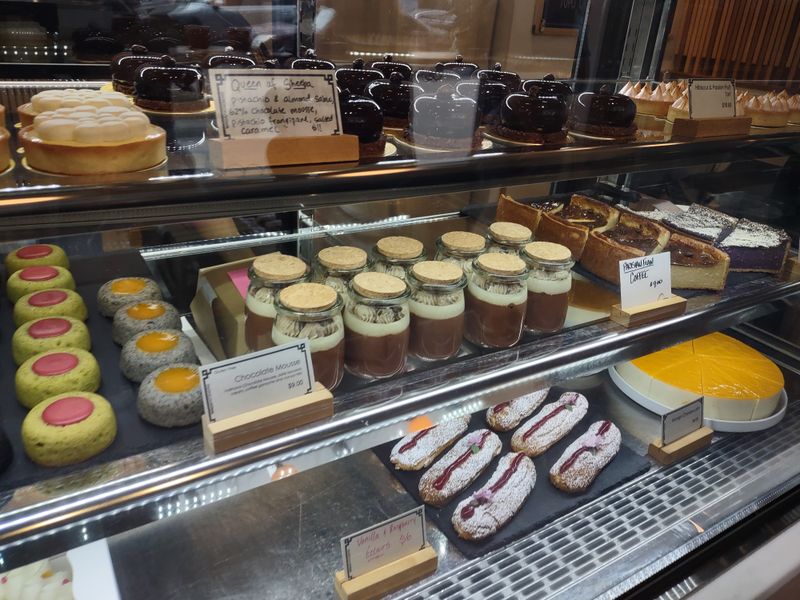 Warda Patisserie, Detroit