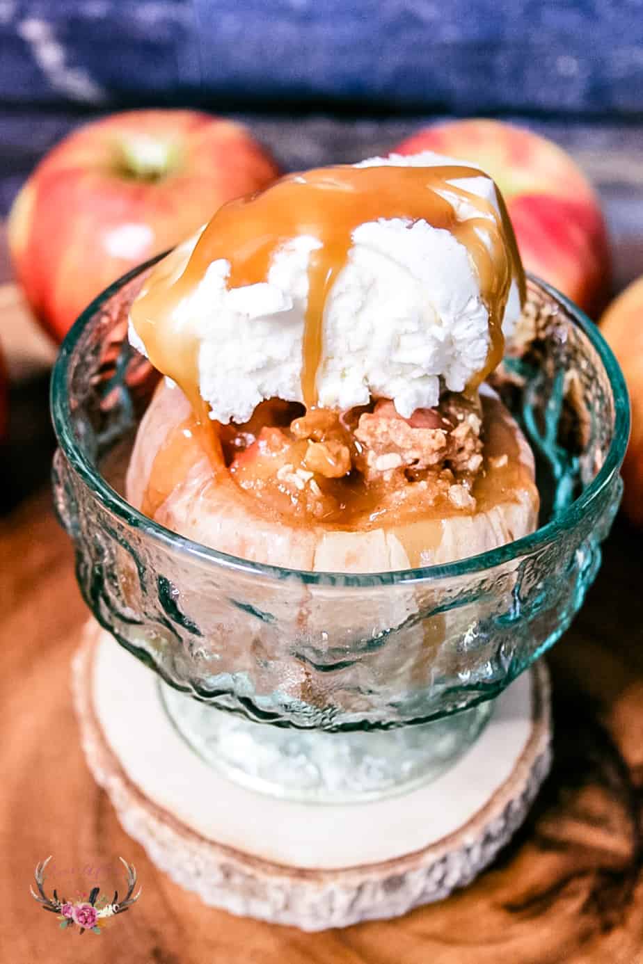 Caramel Apple Crisp Baked Apples