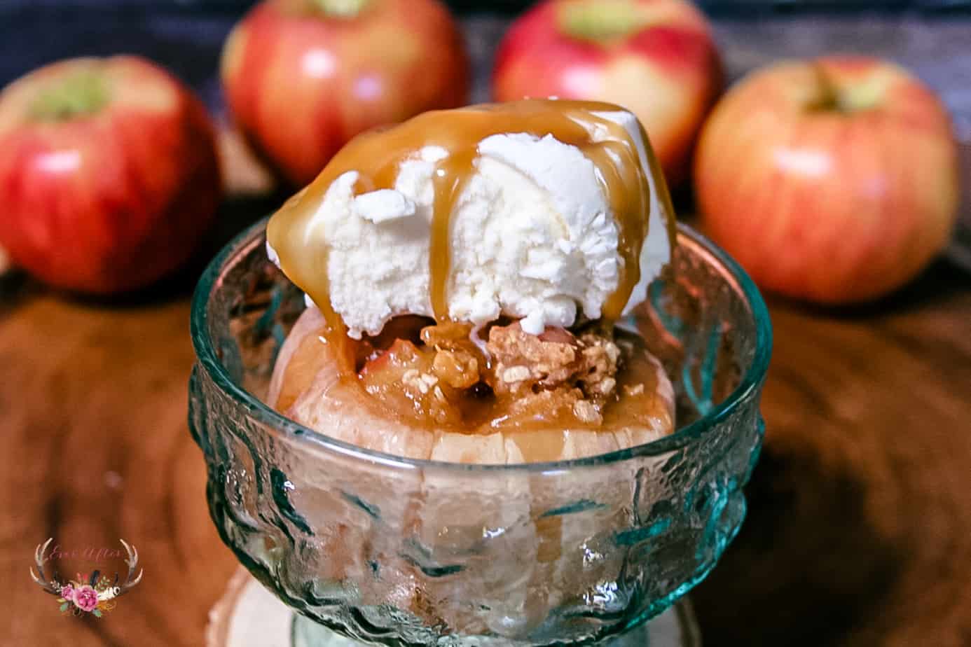 Caramel Apple Crisp Baked Apples