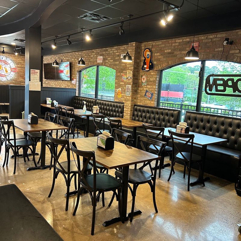 bb.q Chicken, Little Rock