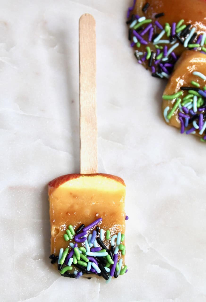 how to make caramel apple bites with sprinkles