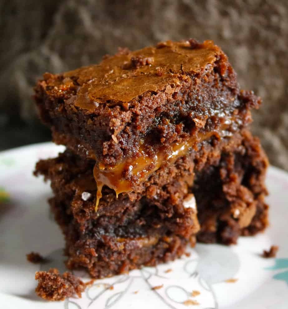 chewy gooey fudge brownies with caramel layer