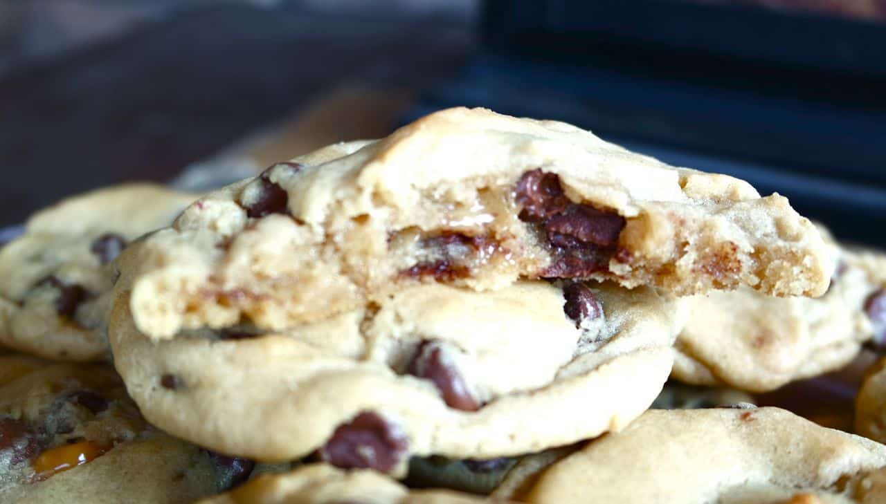 how to bake soft chocolate chip cookies