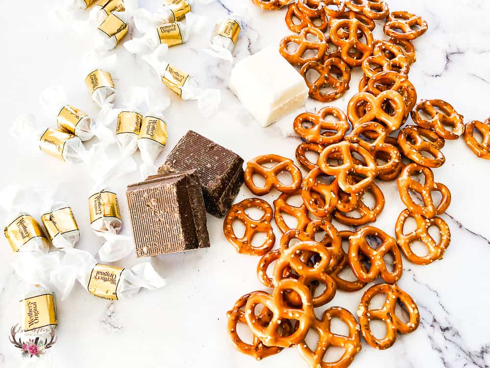 caramel chocolate pretzel