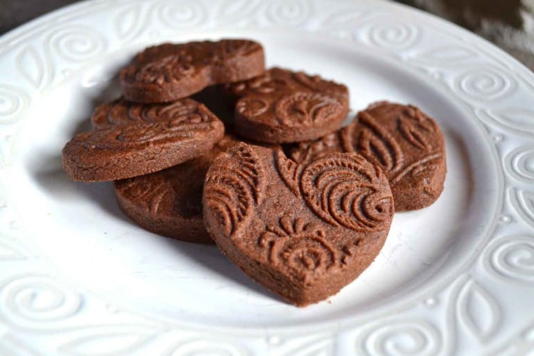A Beautiful Baking Tool For Your Kitchen