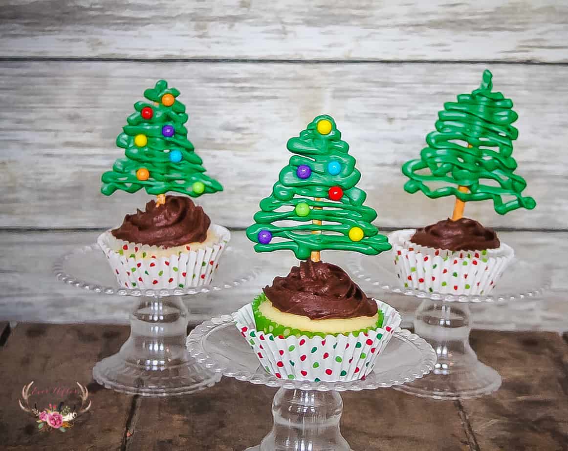 Christmas Tree Cupcakes - Ever After in the Woods