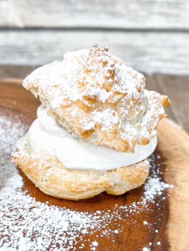 Italian Cream Puffs