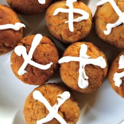how to make hot cross buns
