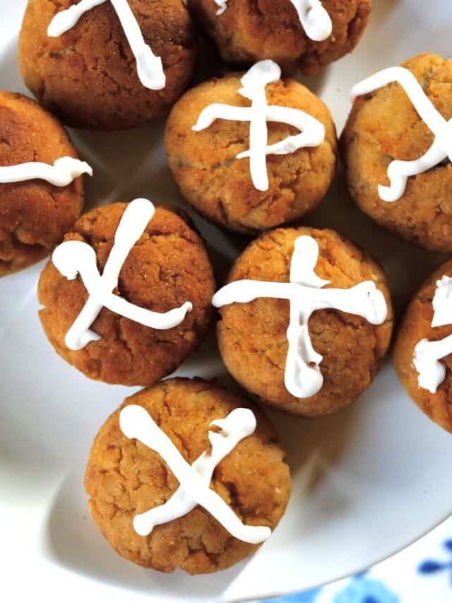 How to Make Hot Cross Buns