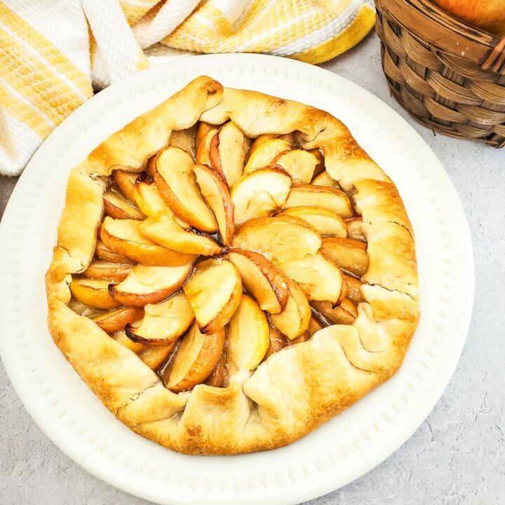 Easy Apple Pie Crostata recipe.