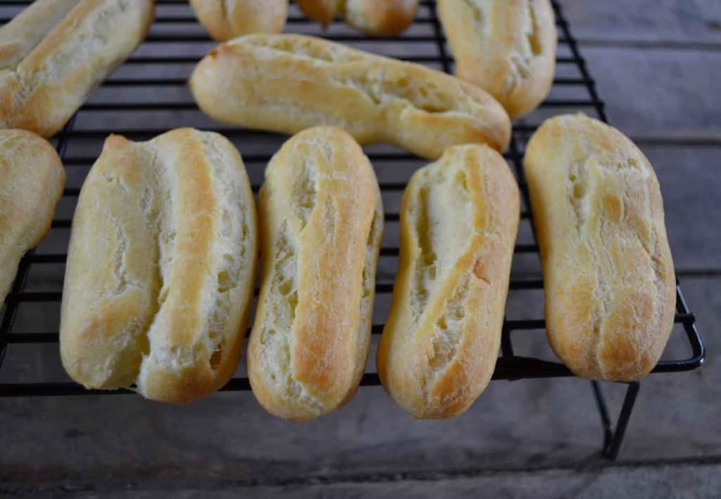 eclair-pastry-chocolate