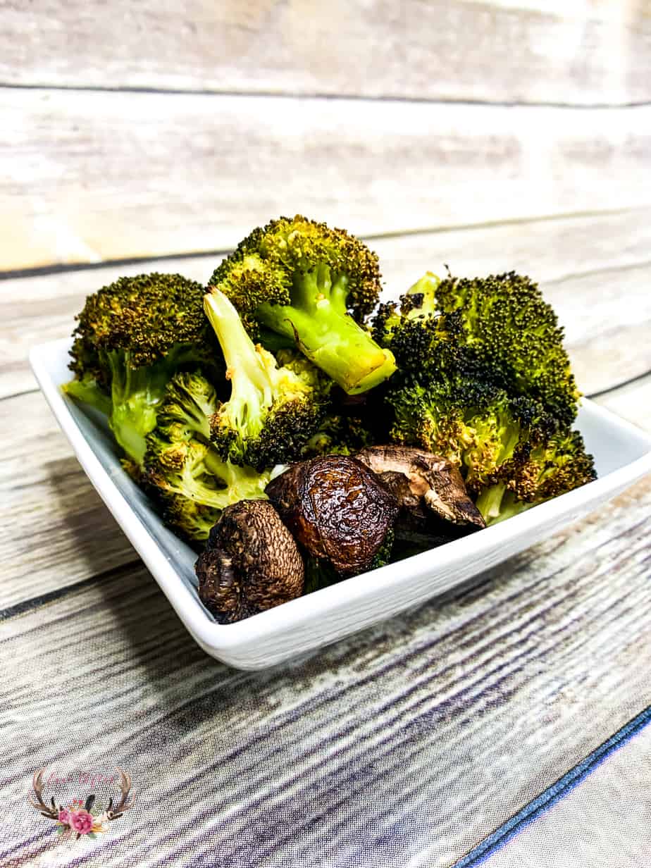 just made the best roasted broccoli and mushroom ever! These vegetables are so soft and sweet with caramelized edges – It is so good, I may or may not have eaten the entire pan by myself.