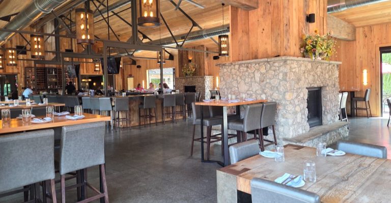 This Ohio Restaurant Hidden Inside An Apple Orchard Is A Fall Must-Do
