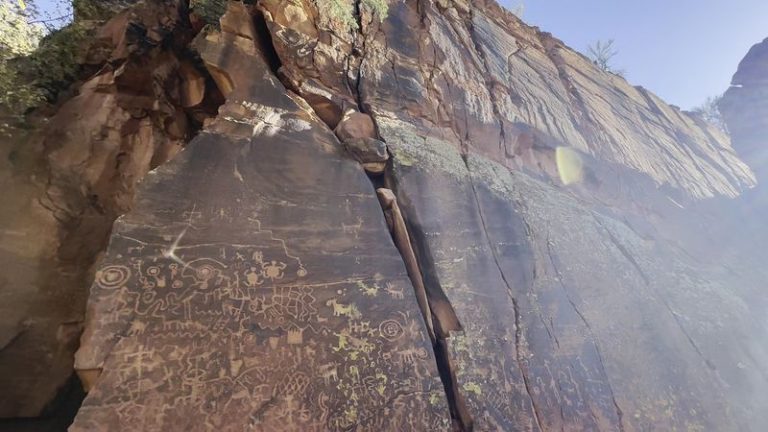 This Scenic Arizona Trail Leads You Straight To Ancient Petroglyphs Carved Nearly A Thousand Years Ago