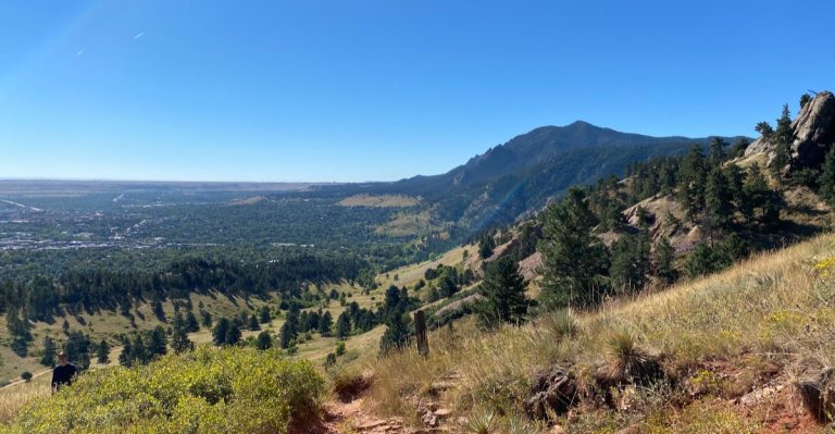 10 Colorado Hiking Trails Locals Skip In October Because The Rattlesnakes Are Too Active