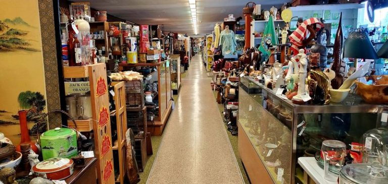 Wander A Whole Barn Of Antiques For Hours At This Sprawling Washington Trading Post