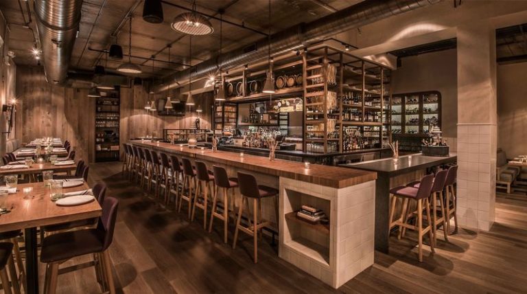 This Illinois Italian Restaurant May Be The Hardest Reservation To Score In 2026