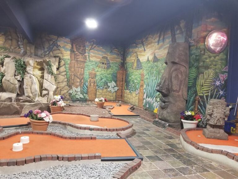 Why Washington Families Head To Edmonds Family Fun Center For Go-Karts, Bumper Boats And Mini-Golf