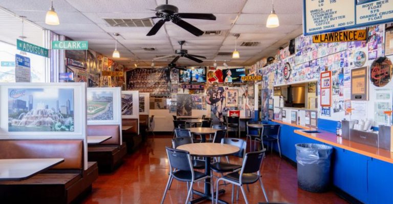Thick Milkshakes, Steamed Sliders, And Arizona Game Day Vibes: Meet Phoenix’s Chicago Fix