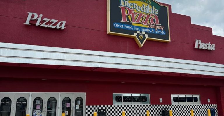 This Enormous Oklahoma Buffet Features Over 100 Items And Is Worth A Cross-State Drive