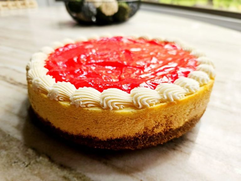 You Can Slice Into A Slab Of Homemade Cheesecake At These 7 Illinois Bakeries Locals Adore