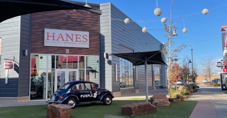 This Nebraska Outlet Center Has Everything You Need For A Shopping-Filled Saturday