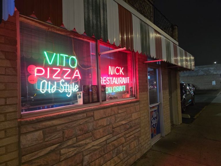 Locals Line Up At This Chicago Pizzeria For Tavern-Style Pies Cut Into Perfect Squares