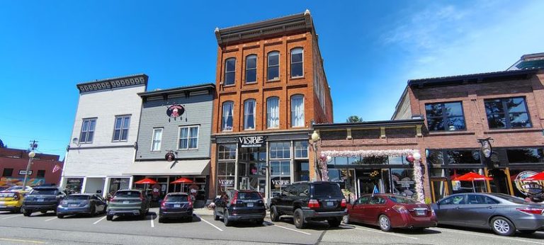 In This Washington River Town, Your Ice Cream Cone Lasts From the Antique Shops to the Riverbank