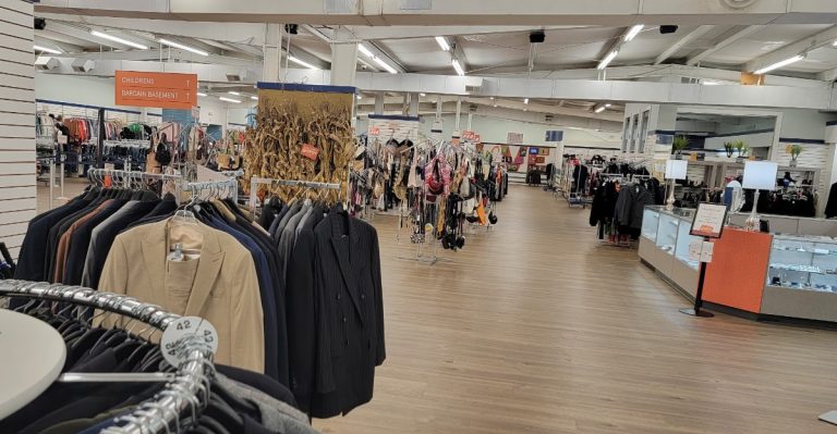 An Alabama Store Sells What Airlines Couldn’t Return To Their Owners And The Finds Are Wild
