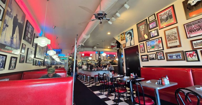 We Ranked The 12 Best Old-School Diners In Ohio And Here Are The Winners